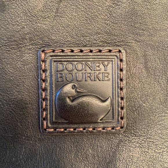 RED INTERIOR Vintage Dooney & Bourke | Gorgeous!!! - Picture 5 of 12